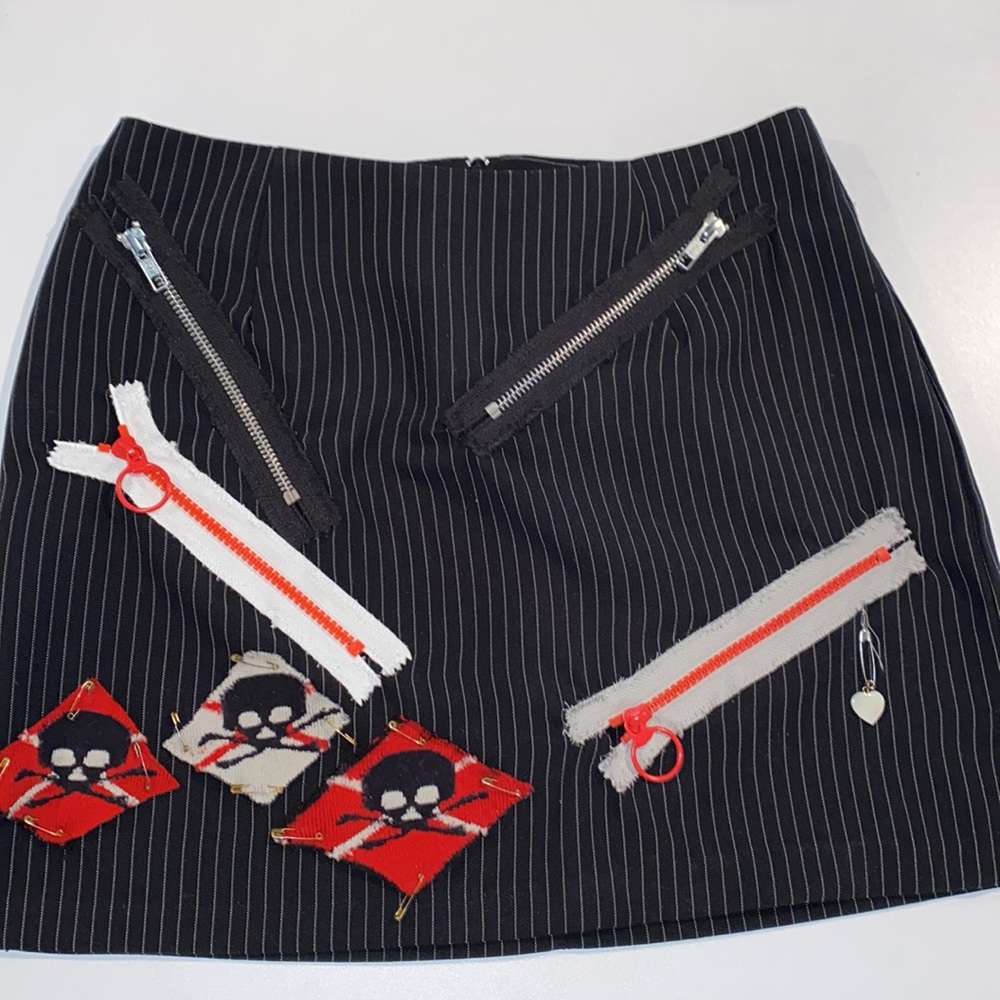Pinstripe argyle skull zipper mini pencil skirt